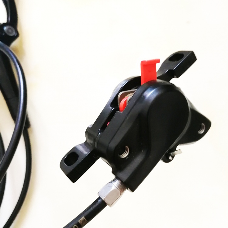 喜玛诺油碟MT200黑色碟刹自行车山地车油碟刹车