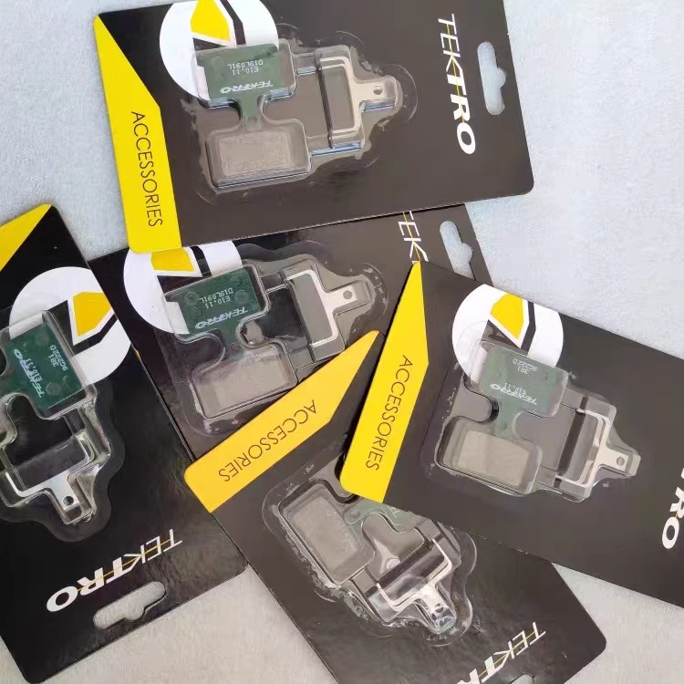 tektro彦豪来令片E10.11来令片 山地车碟刹 树脂金属刹车片 带弹簧 掉卡装