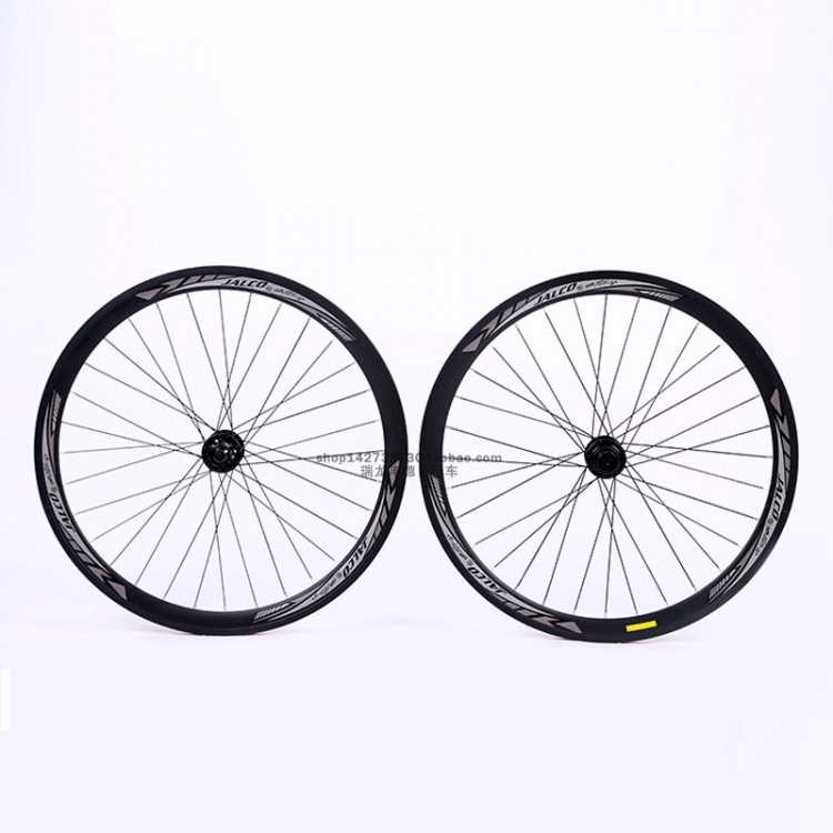 台湾展轮山地轮组700C TUBRO3.0+ XR418 32H 40高碟刹专用轮组